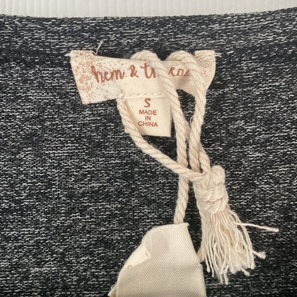 Hem & Thread Gray Washed Black Light Sweater Long Sleeve Top - Picture 4 of 5